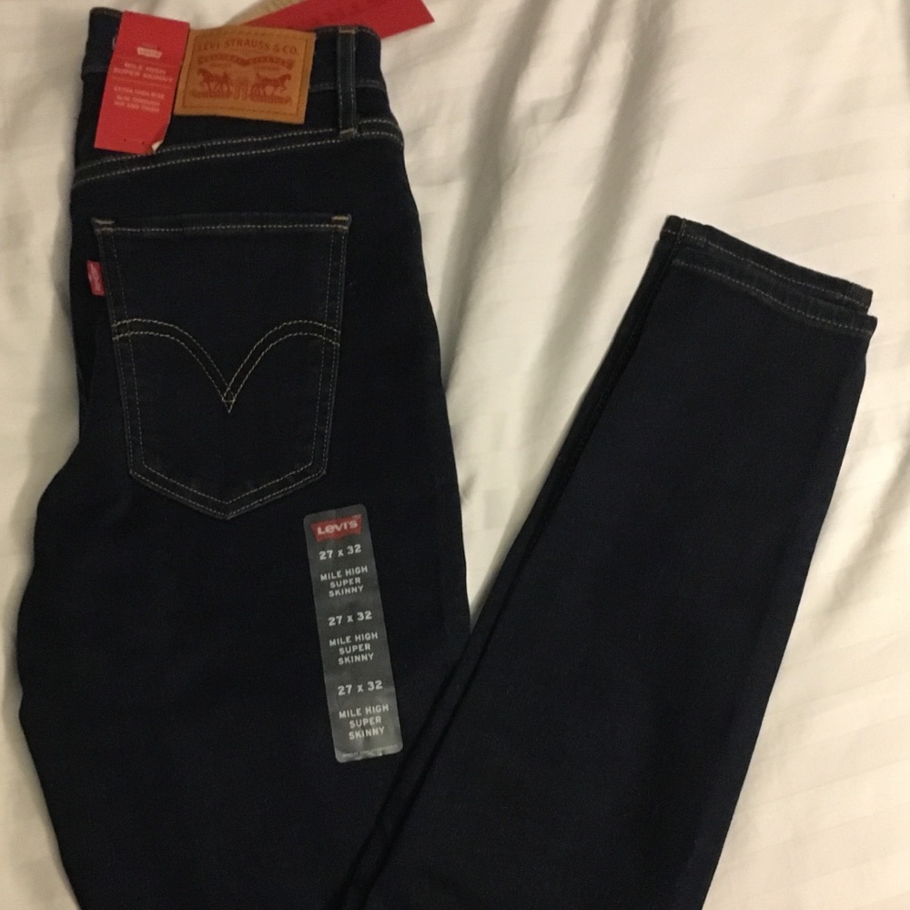 Brand New w/ Tags! Levi’s - high waist skinnies